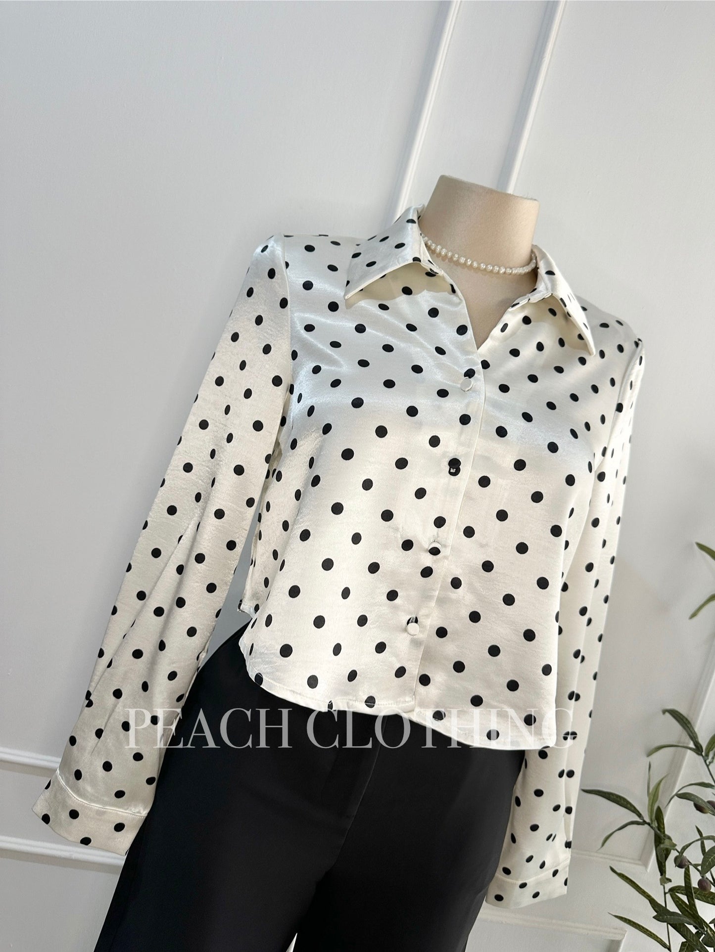 Top polka satinado